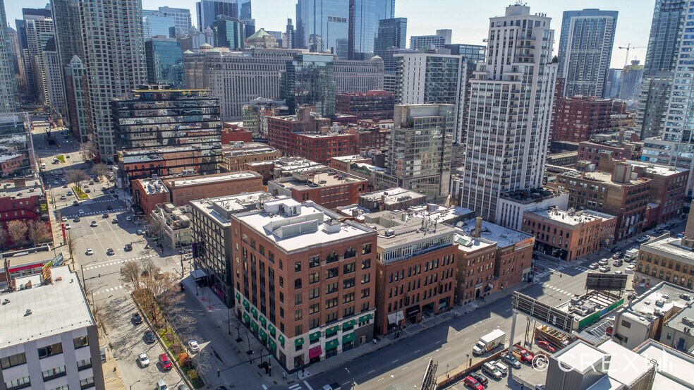 540 N LaSalle St, Chicago, IL à louer - Photo du bâtiment - Image 3 de 16