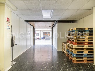 Plus de détails pour Multi-résidentiel à vendre