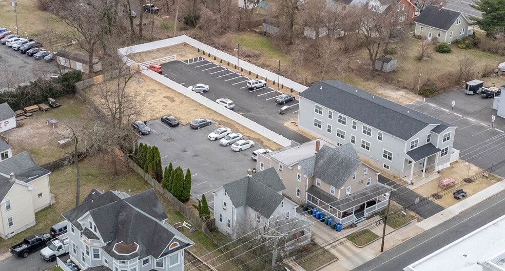 Rowan University - Student Housing portfolio of 1 properties for sale on LoopNet.ca - Building Photo - Image 3 of 5