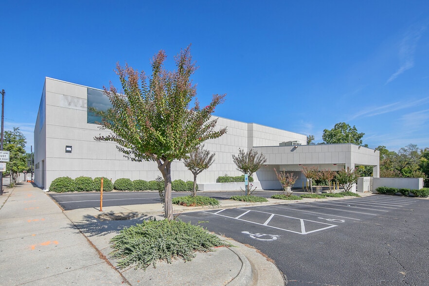 200 Green St, Fayetteville, NC for sale - Building Photo - Image 2 of 26