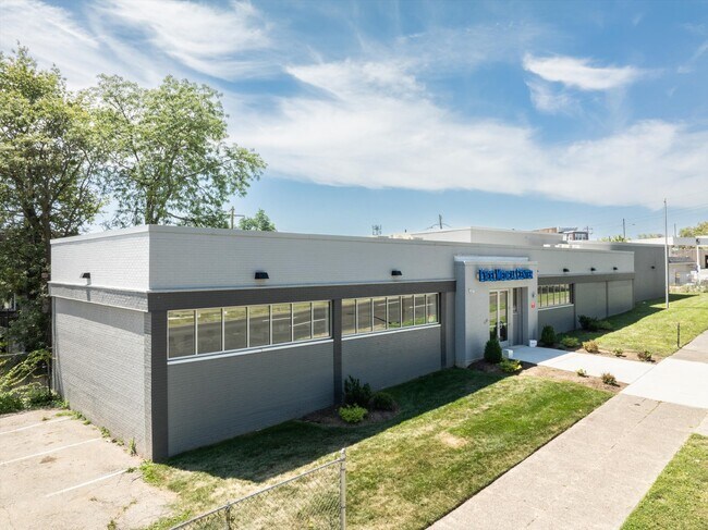 Plus de détails pour 520 W Roosevelt Blvd, Philadelphia, PA - Bureau à vendre