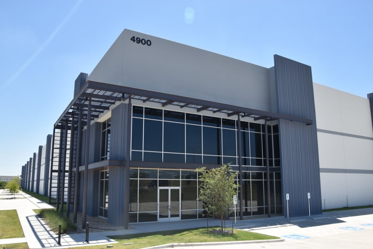 4900 Marine Creek Pkwy Pky, Fort Worth, TX for lease Building Photo- Image 1 of 7