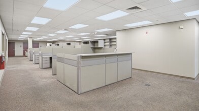 66 Southern Blvd, Nesconset, NY for lease Interior Photo- Image 2 of 12