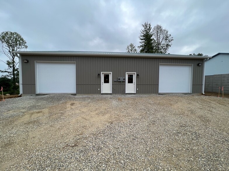 3139 N Westbury Village Dr, Bloomington, IN for sale - Building Photo - Image 2 of 8