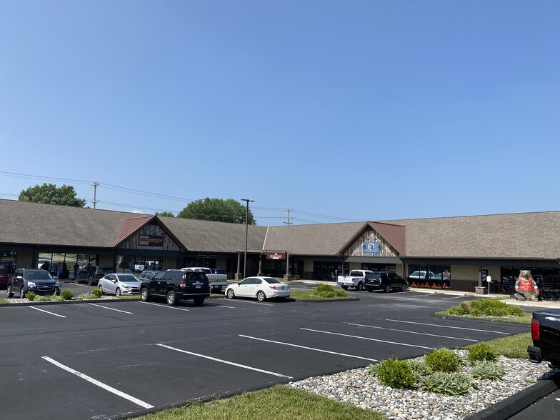 1730 E Republic Rd, Springfield, MO for lease - Building Photo - Image 1 of 14