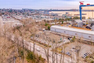 1075 1st St W, North Vancouver, BC - Aerial map view - Image1