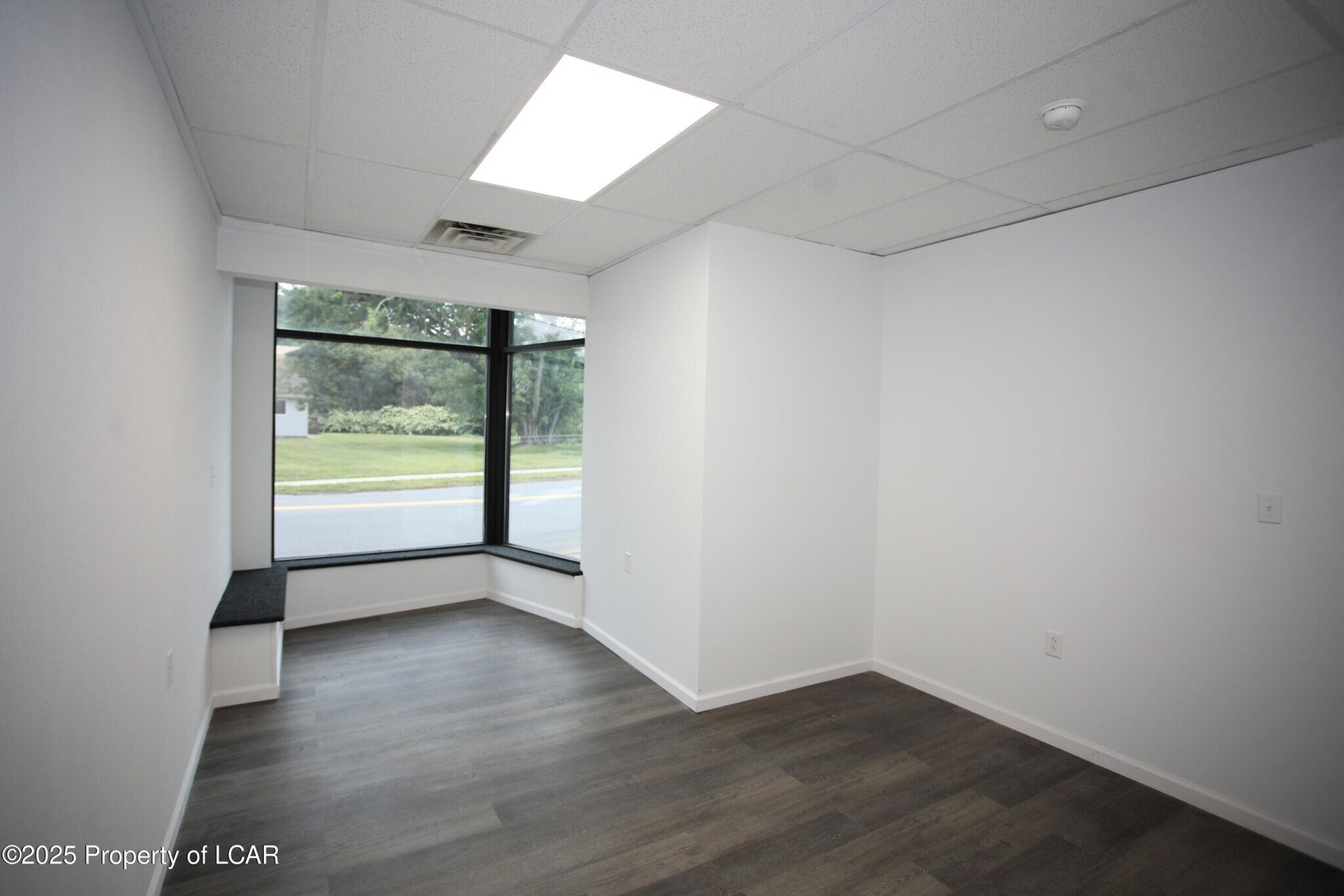 131 W 8th St, Wyoming, PA for lease Interior Photo- Image 1 of 7
