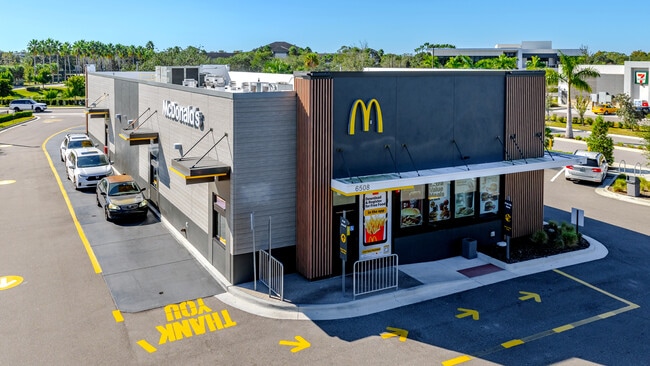 More details for 6508 University Pky, Sarasota, FL - Retail for Sale