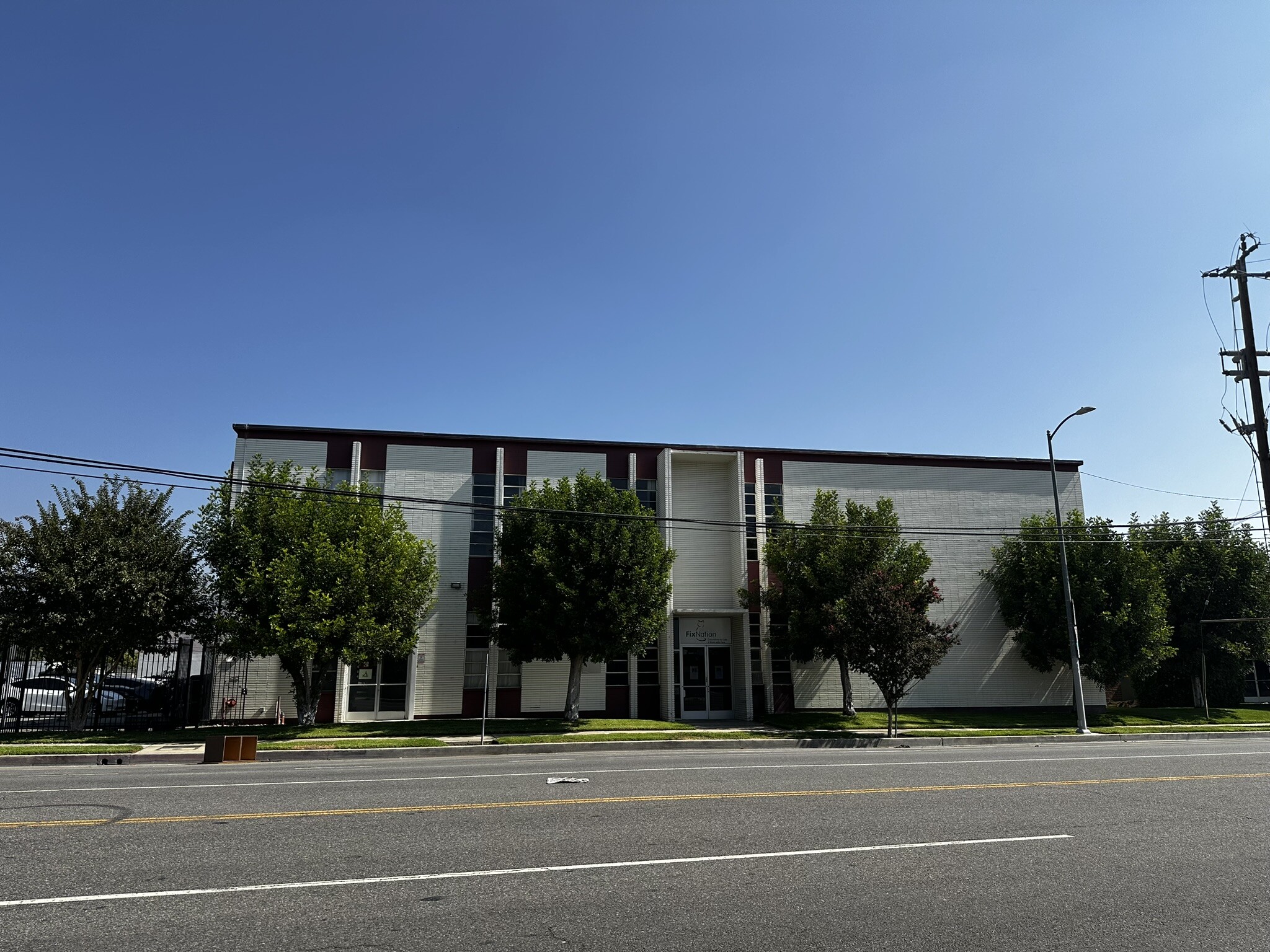 7680 Clybourn Ave, Sun Valley, CA for lease Building Photo- Image 1 of 11