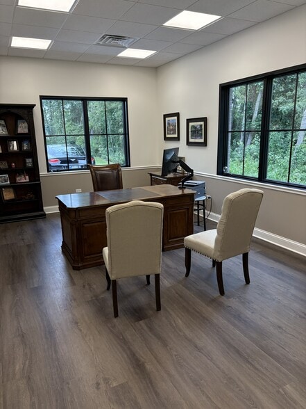 1139 Caroline Ave, Schererville, IN à vendre - Photo du bâtiment - Image 2 de 6