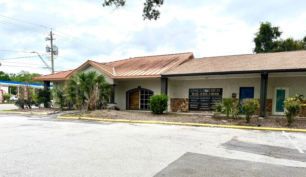 4211 E Busch Blvd, Tampa, FL for sale - Building Photo - Image 3 of 6