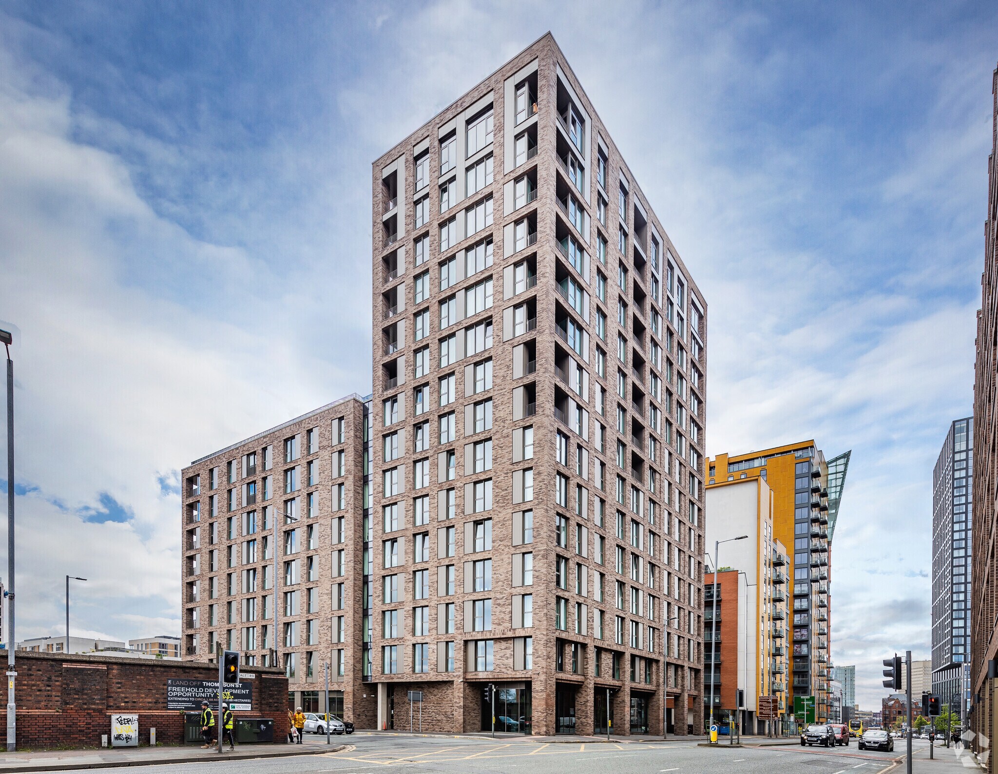 14 Rochdale Road, Manchester à louer Photo du bâtiment- Image 1 de 15