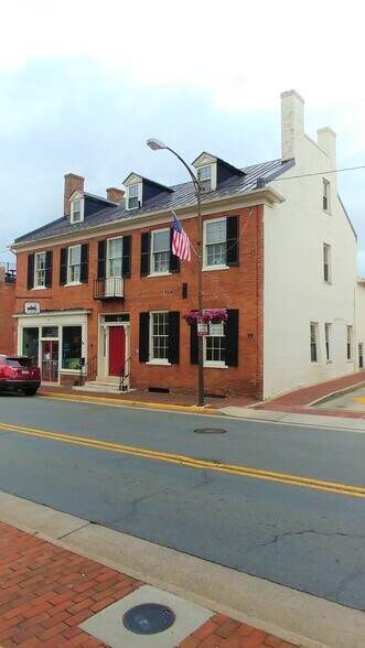 9-11 W Market St, Leesburg, VA à louer - Photo du bâtiment - Image 2 de 25