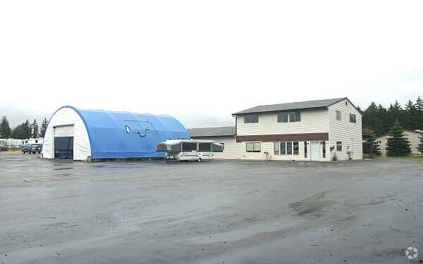 26217 Maple Valley Black Diamon Rd SE, Maple Valley, WA à louer - Photo du bâtiment - Image 2 de 2