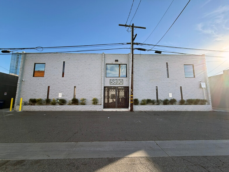 5890 Blackwelder St, Culver City, CA for sale - Primary Photo - Image 1 of 9