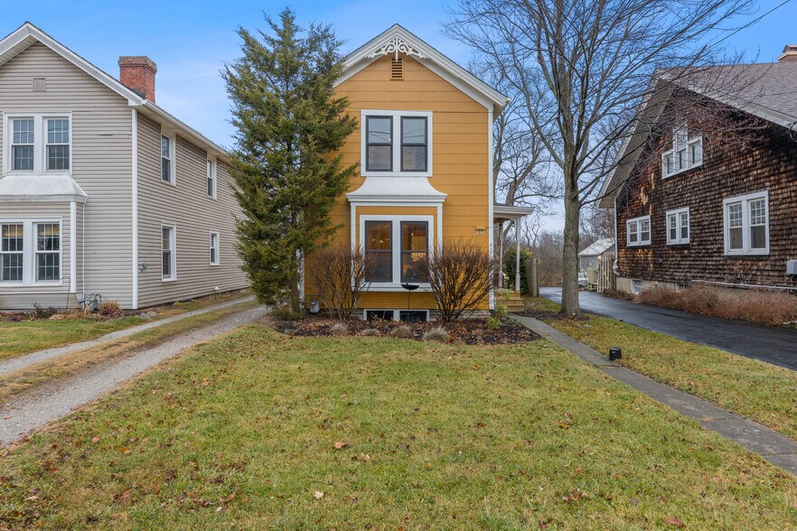 THREE Mason Investment Properties portefeuille de 2 propriétés à vendre sur LoopNet.ca - Photo du bâtiment - Image 2 de 38