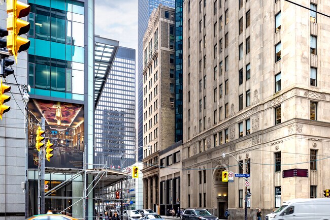 Plus de détails pour 302 Bay St, Toronto, ON - Coworking à louer