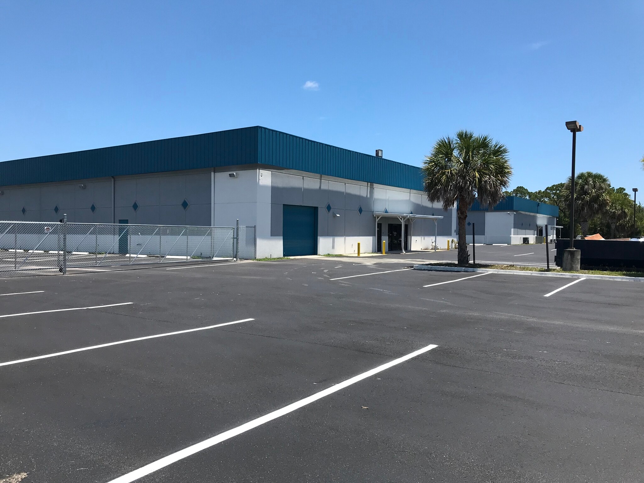 John Rodes Industrial Park portfolio of 1 properties for sale on LoopNet.ca Building Photo- Image 1 of 4
