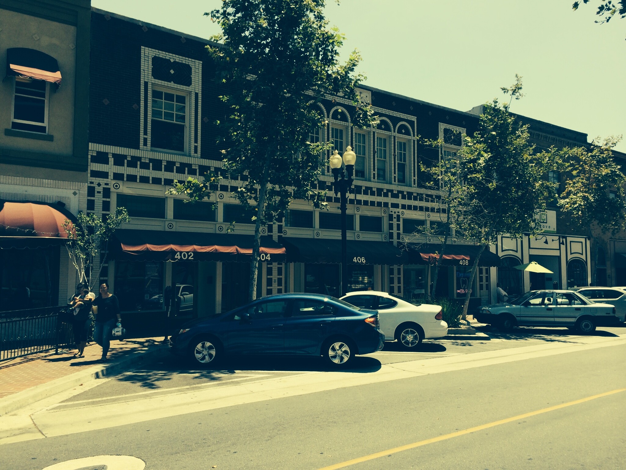 402-404 W 4th St, Santa Ana, CA for lease Building Photo- Image 1 of 3