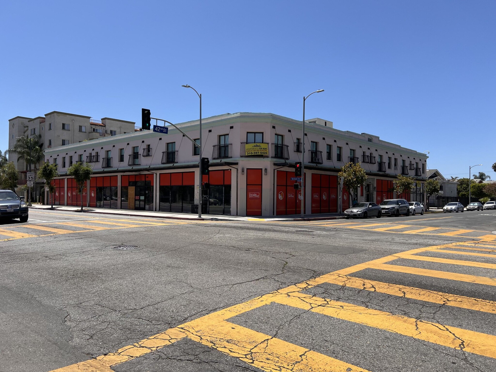 4201 S Vermont Ave, Los Angeles, CA for lease Building Photo- Image 1 of 9