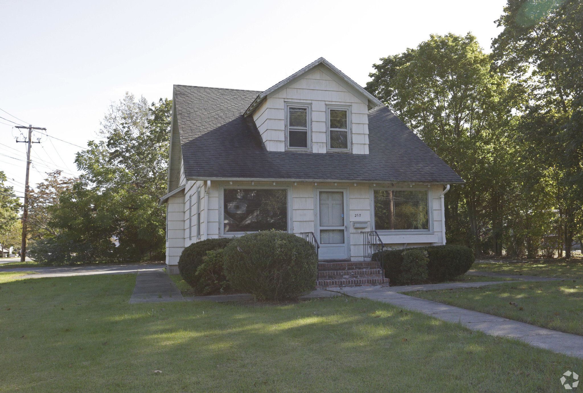 217 Lake Ave, Saint James, NY for sale Primary Photo- Image 1 of 1