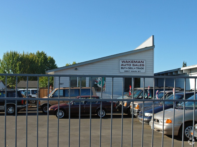 3897 Main St, Springfield, OR for sale - Primary Photo - Image 1 of 25