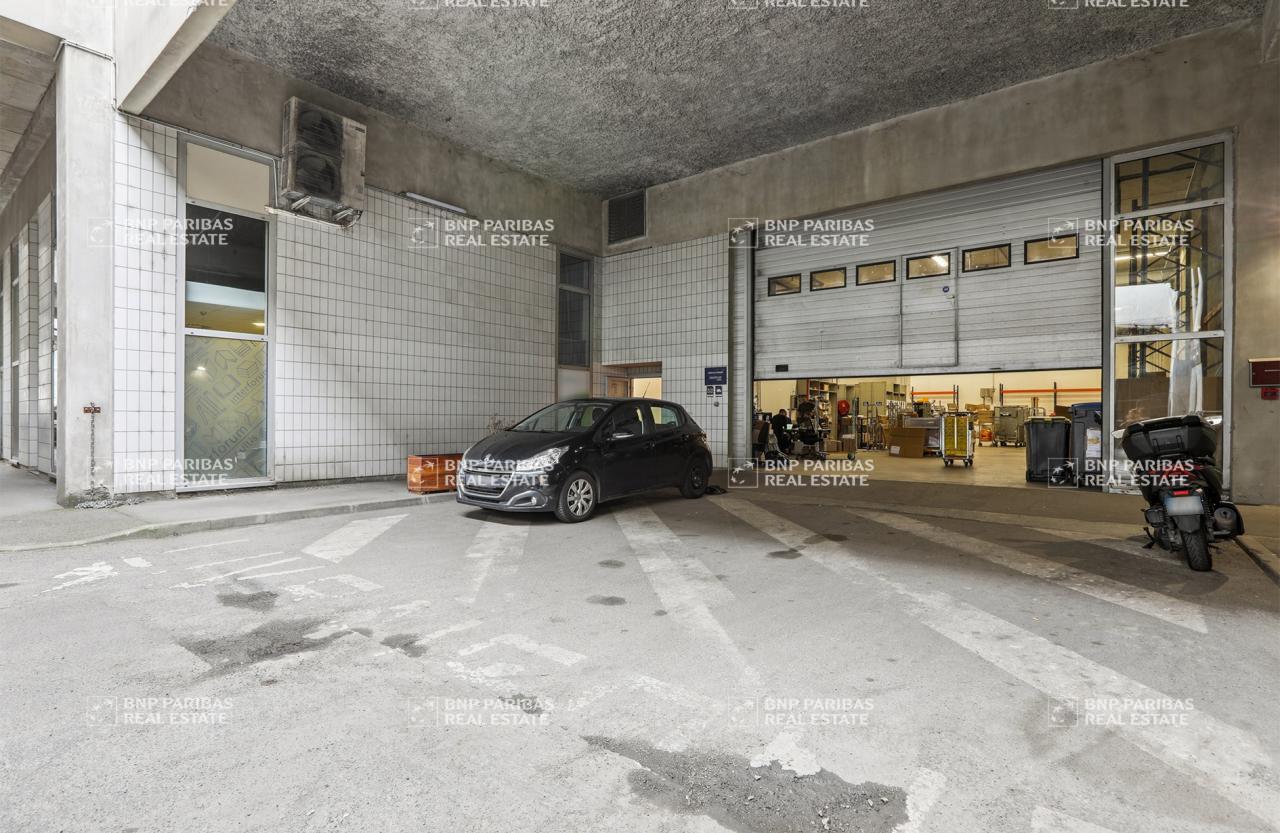 Flex in Ivry-sur-Seine for lease Building Photo- Image 1 of 24