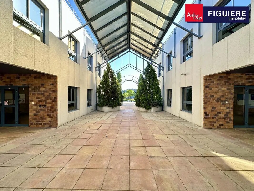 190 Rue Claude Nicolas Ledoux, Aix-en-Provence for lease Building Photo- Image 1 of 14