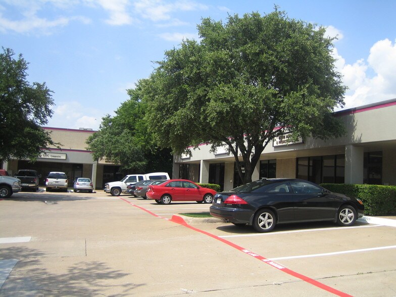 4901 Keller Springs Rd, Addison, TX à louer - Photo du bâtiment - Image 2 de 6