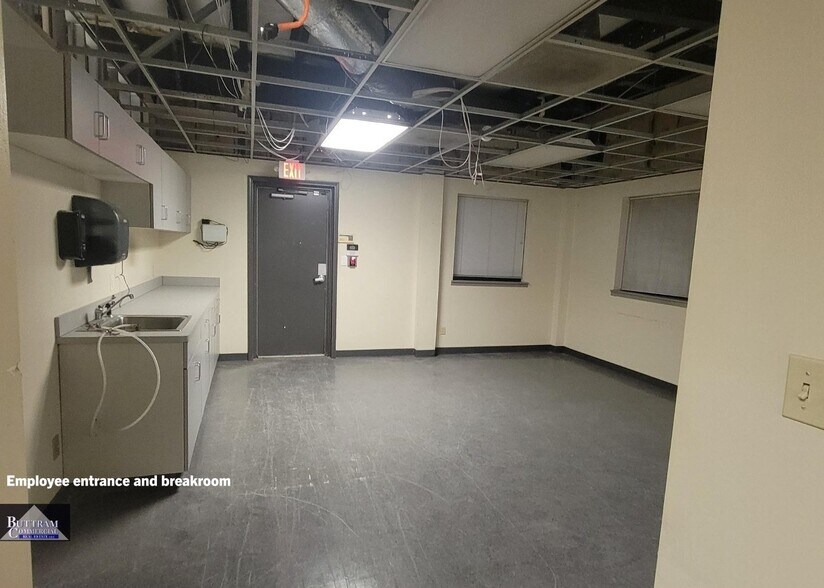 3530 Industrial Ave, Joplin, MO à louer - Photo du bâtiment - Image 3 de 12