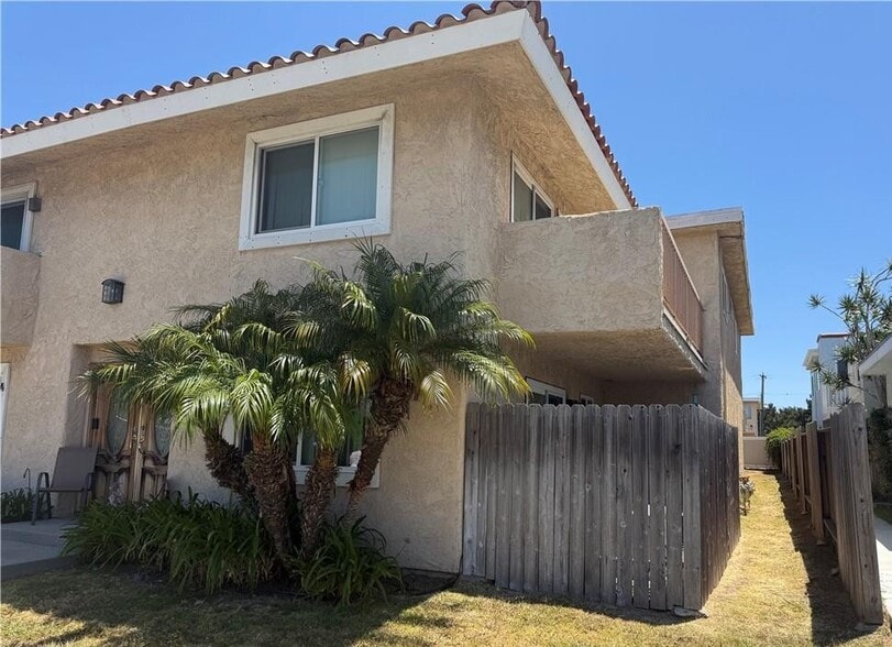 16662 Blanton St, Huntington Beach, CA for sale - Building Photo - Image 2 of 14