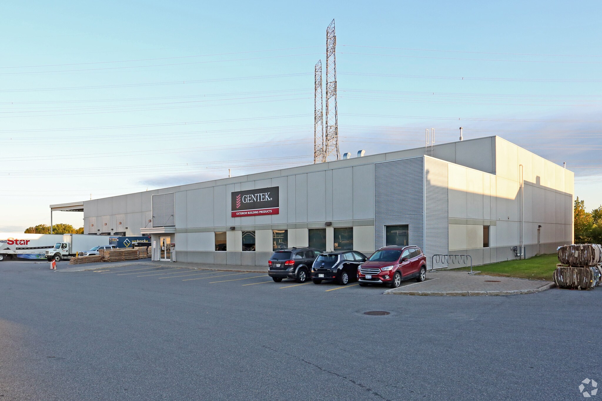 1091 Ages Dr, Ottawa, ON for sale Primary Photo- Image 1 of 1