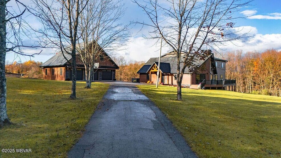 1382 Bear Mountain Road, Forksville, PA à vendre - Photo du bâtiment - Image 2 de 51
