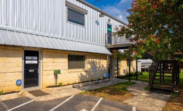 9217 US Hwy 290 W, Austin, TX à louer - Photo du bâtiment - Image 3 de 8