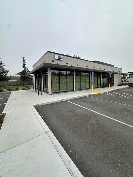 2550 Las Positas Rd, Livermore, CA à louer - Photo du bâtiment - Image 2 de 7