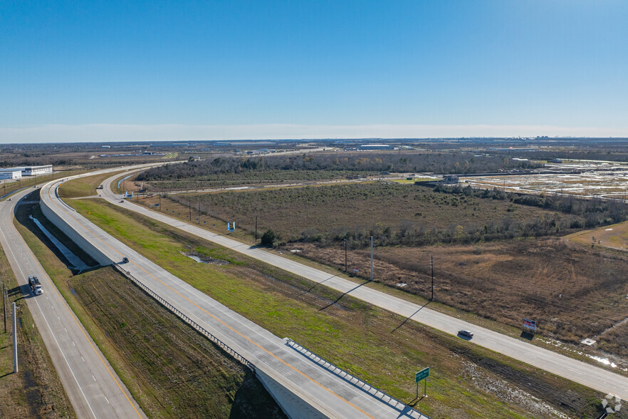 SWC I-10 East and Grand Parkway, Baytown, TX à vendre - A rien - Image 3 de 12