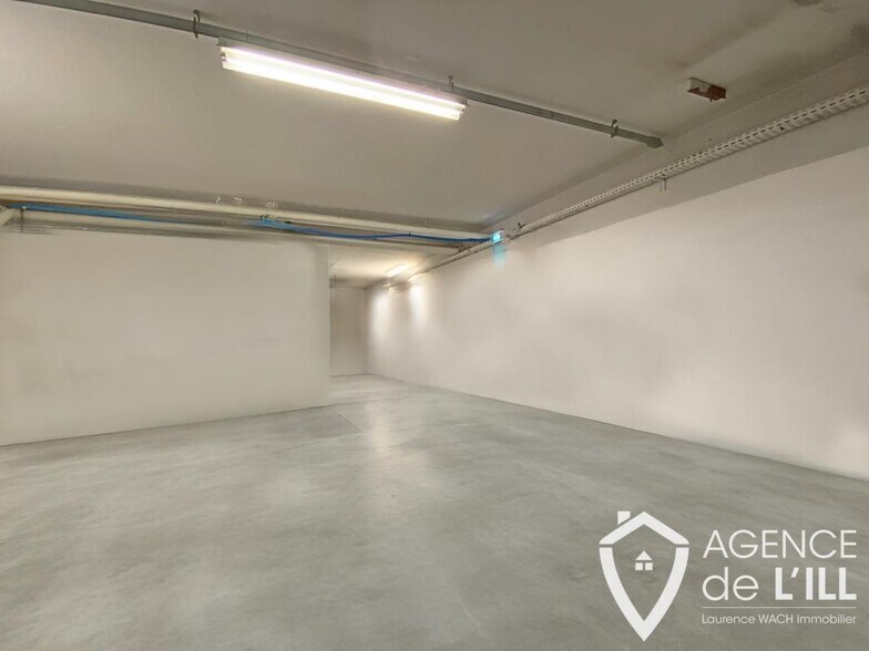 Office in Sélestat for lease - Interior Photo - Image 2 of 6