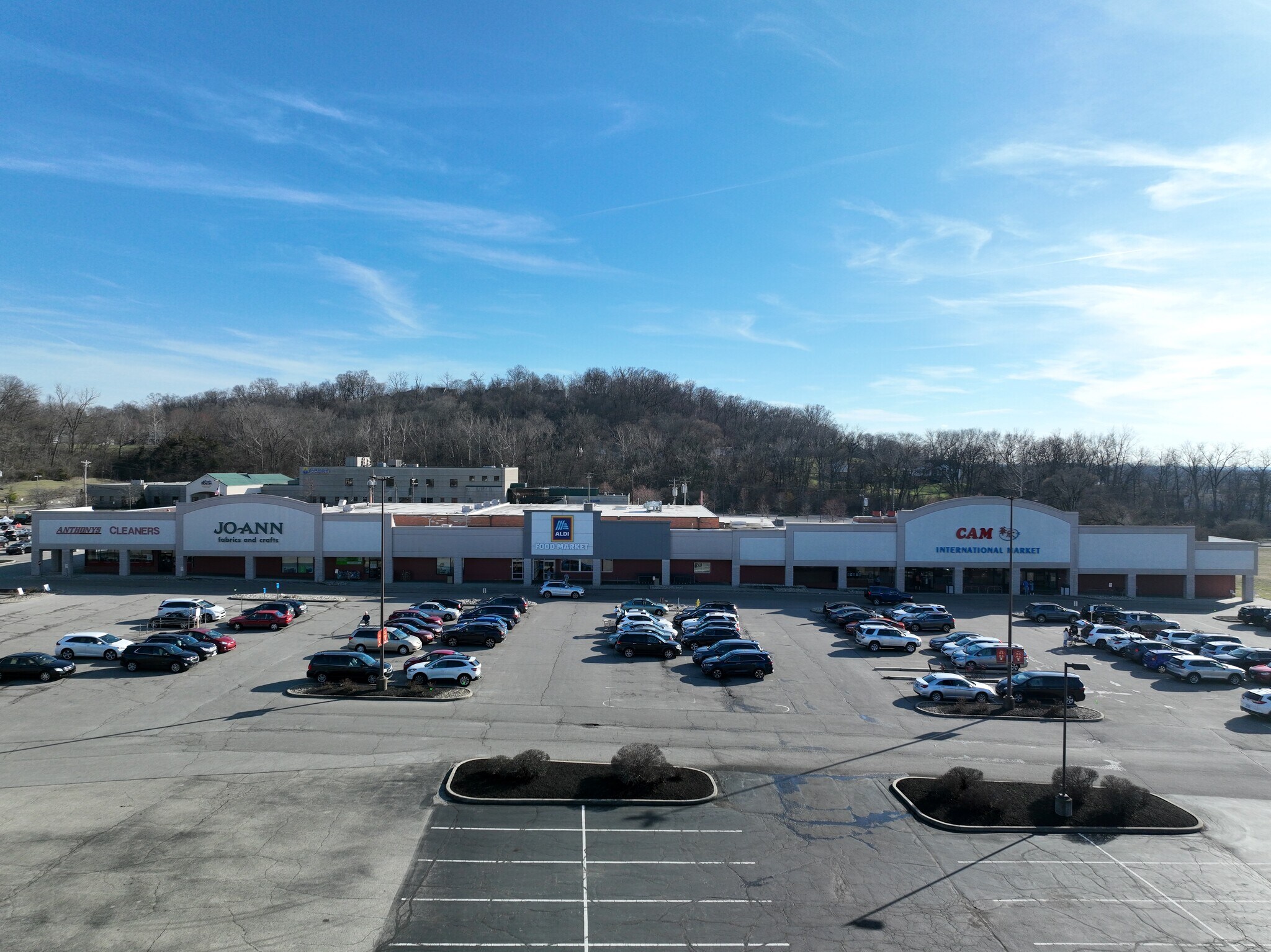 10400 Reading Rd, Cincinnati, OH for lease Building Photo- Image 1 of 4
