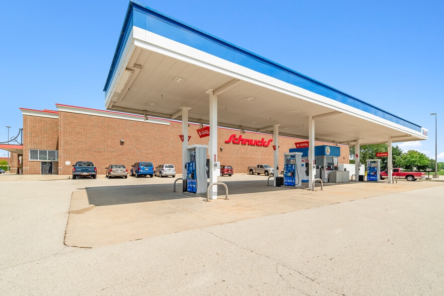 2206 Barnes Blvd, Rockford, IL for sale - Building Photo - Image 3 of 20