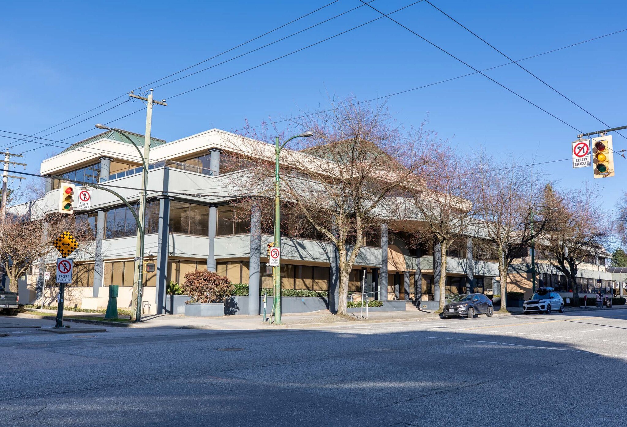 2165 W Broadway, Vancouver, BC for lease Building Photo- Image 1 of 10