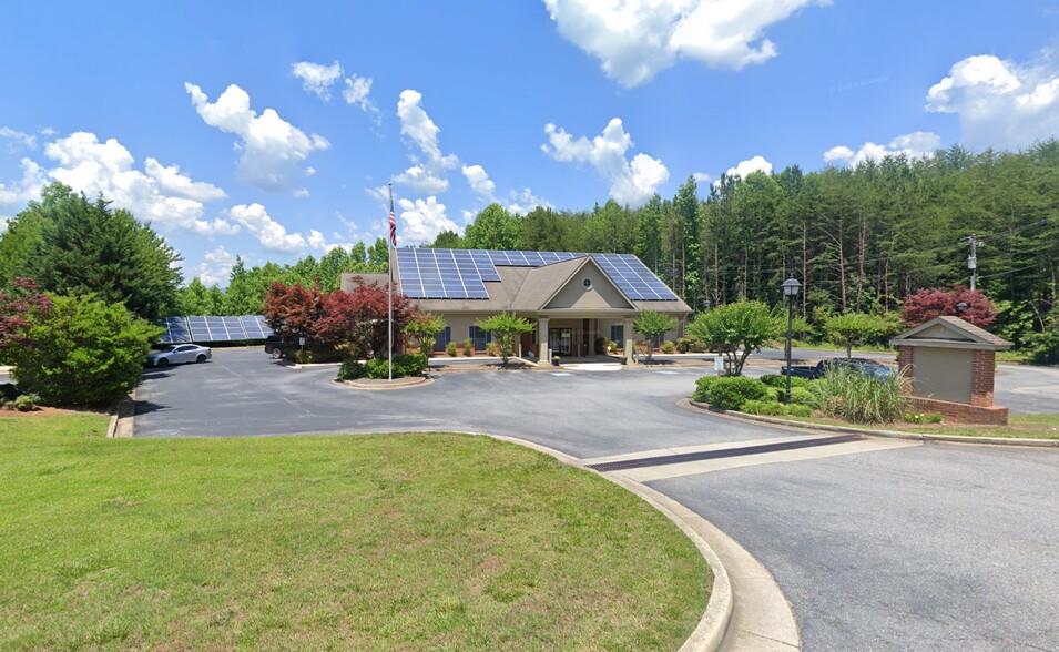 70 Ansley Dr, Dahlonega, GA à vendre - Photo du b timent - Image 2 de 34