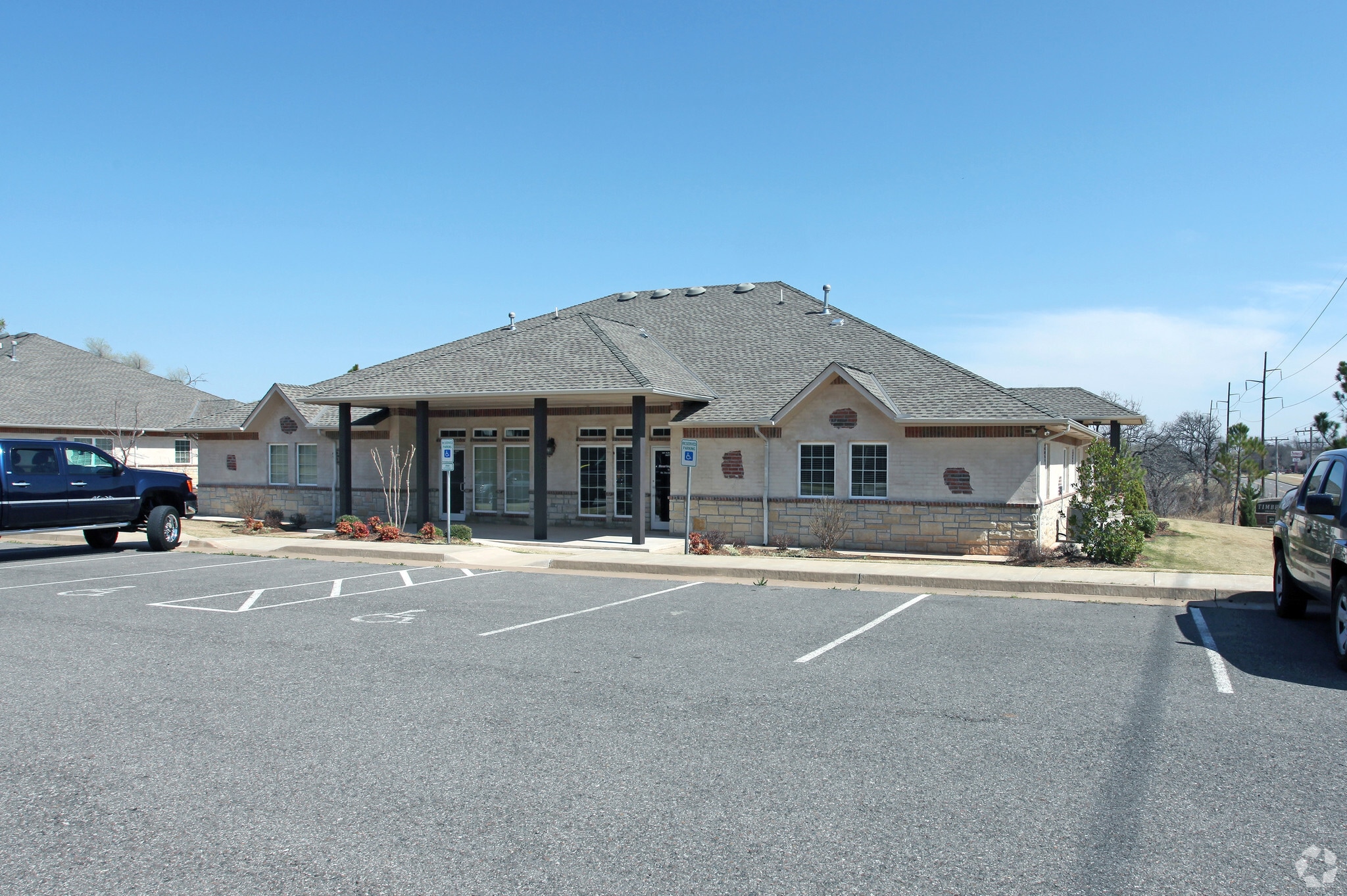 941 NW 164th St, Edmond, OK for lease Building Photo- Image 1 of 8