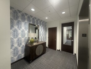 100 Riverview Dr, Savannah, GA for lease Interior Photo- Image 1 of 3