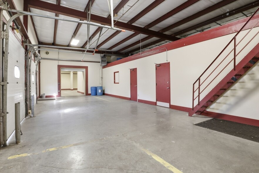 6280 State Route 96, Farmington, NY for lease - Building Photo - Image 2 of 17