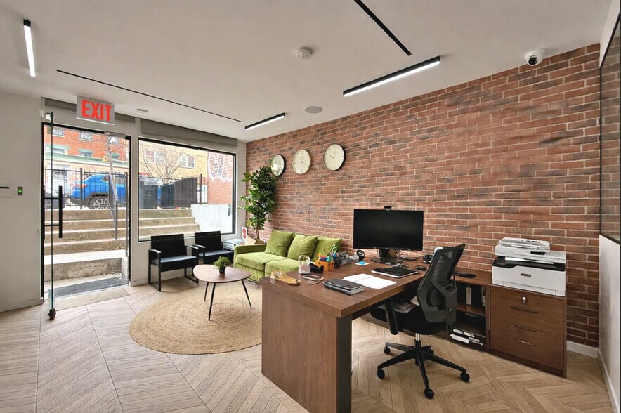 989 Halsey St, Brooklyn, NY à louer - Photo intérieure - Image 3 de 21