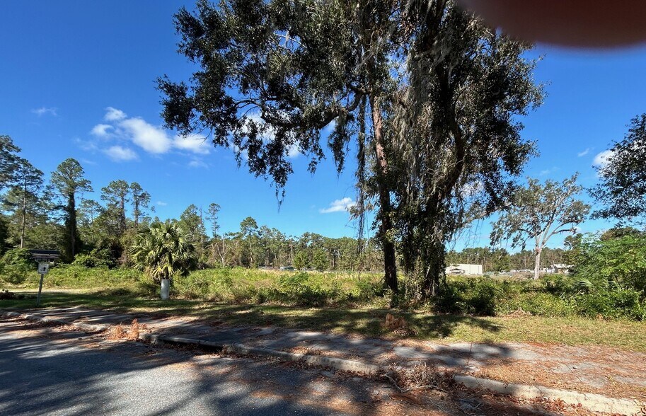 353 SW Tracy Pl, Lake City, FL à vendre - Photo du bâtiment - Image 3 de 3