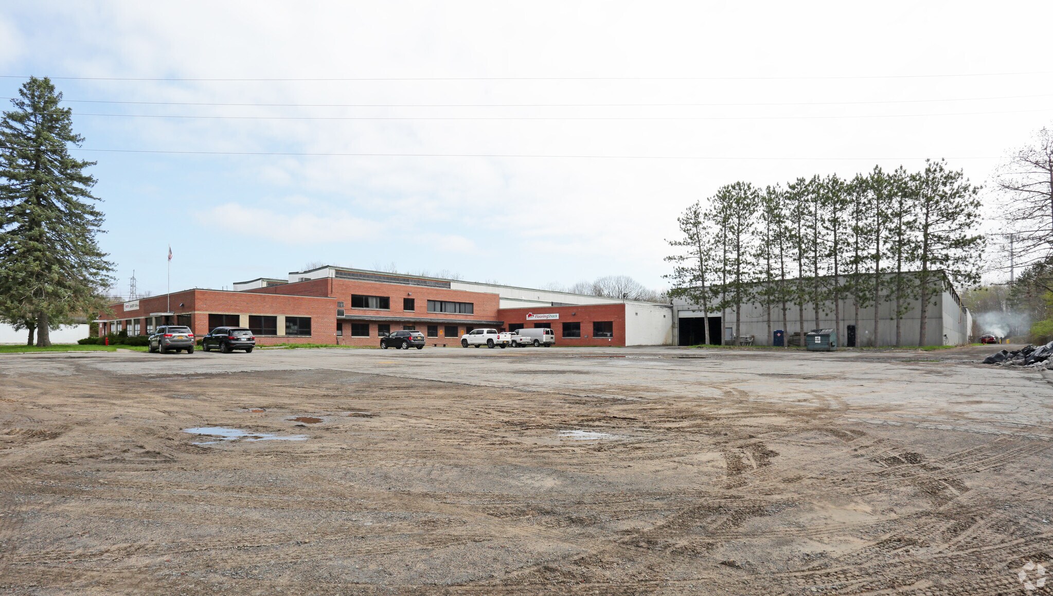 99 Harris St, Fulton, NY à louer Photo principale- Image 1 de 5