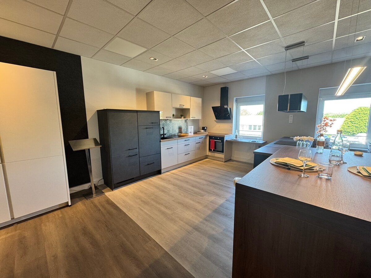 Achères, YVE 78260 - Unit 12 - - Interior Photo - Image 1 of 11