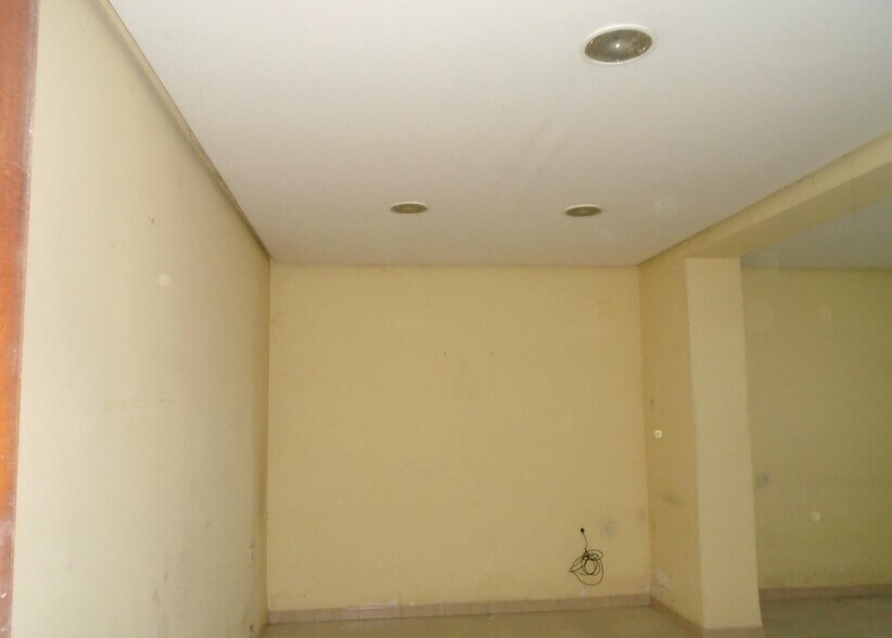 Retail in Sagunto, Valencia for sale - Interior Photo - Image 2 of 10