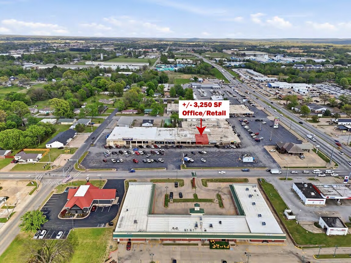 151 Highway 412, Siloam Springs, AR for lease Primary Photo- Image 1 of 11